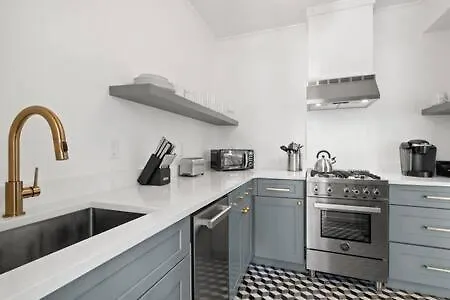 The Adaline Room #4 - Gorgeous Hyde Park Apartment, Steps To Bayshore タンパ 0*,  米国